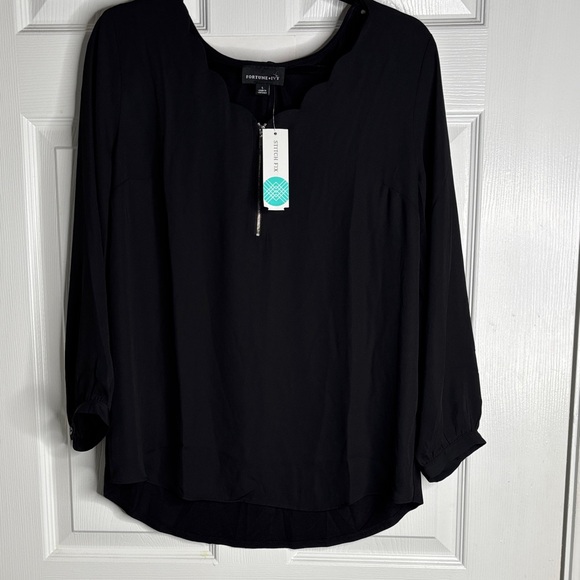 Fortune + Ivy Black Blouse - Picture 2 of 4